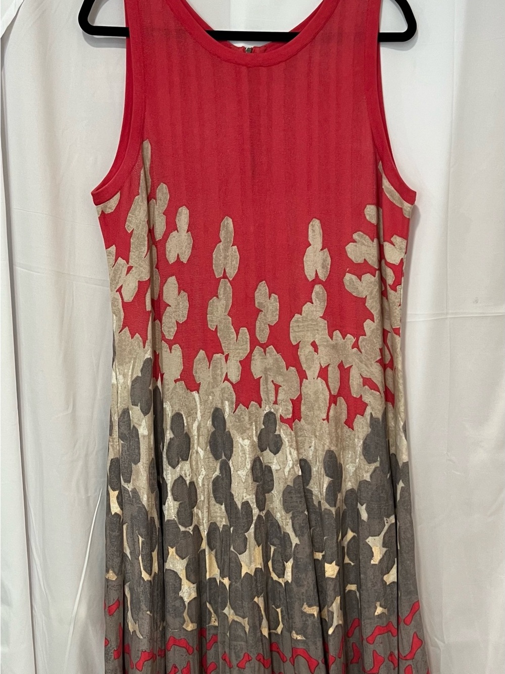 NIC+ZOE Sleeveless Maxi with Tan and Gray Floral Motif